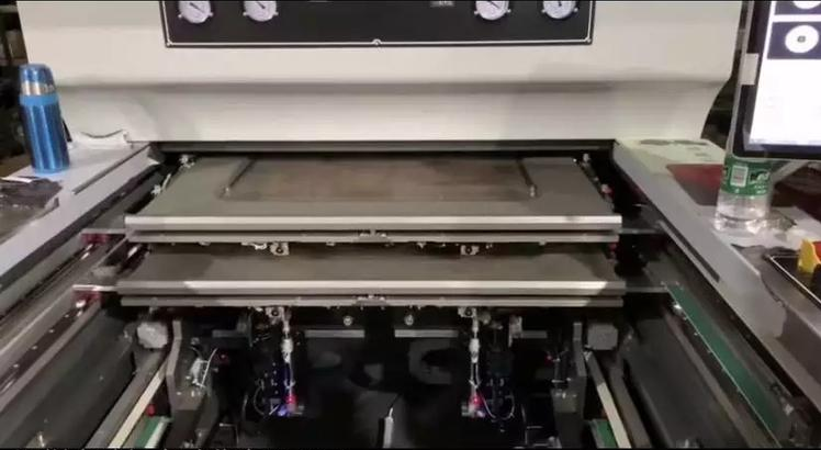 UVW平臺CCD視覺對位系統(tǒng)解決方案-機器視覺_視覺檢測設備_3D視覺_缺陷檢測