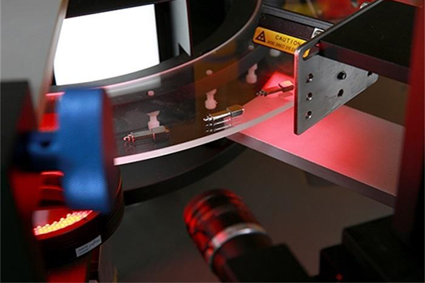 CCD視覺(jué)定位系統(tǒng)（零部件尺寸檢測(cè)應(yīng)用）-機(jī)器視覺(jué)_視覺(jué)檢測(cè)設(shè)備_3D視覺(jué)_缺陷檢測(cè)