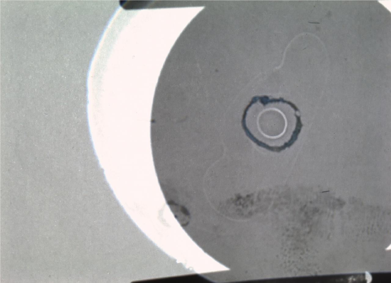 眼鏡片（瑕疵/劃傷/氣泡）深度學(xué)習(xí)視覺檢測(cè)系統(tǒng)-機(jī)器視覺_視覺檢測(cè)設(shè)備_3D視覺_缺陷檢測(cè)