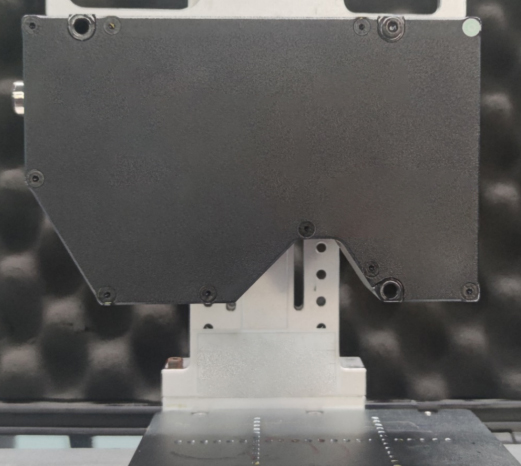 連接器平面度檢測（電子元器件機(jī)器視覺3D測量方案）-機(jī)器視覺_視覺檢測設(shè)備_3D視覺_缺陷檢測