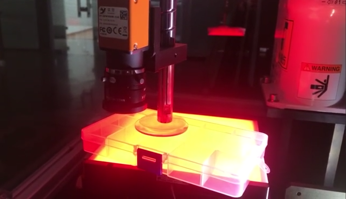 機器視覺對位系統(tǒng)貼合應(yīng)用案例-機器視覺_視覺檢測設(shè)備_3D視覺_缺陷檢測