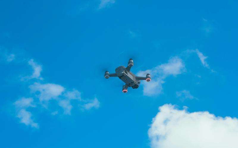 高速生產(chǎn)線如何選擇高效標(biāo)簽品檢機(jī)