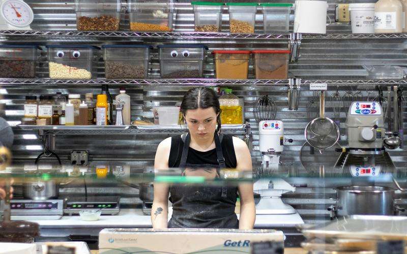 熱紅外成像在金屬材料瑕疵檢測中的應用實例有哪些