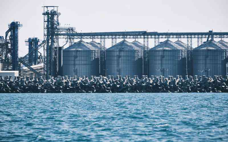 如何在汽車工業(yè)中應(yīng)用產(chǎn)品外觀檢測設(shè)備