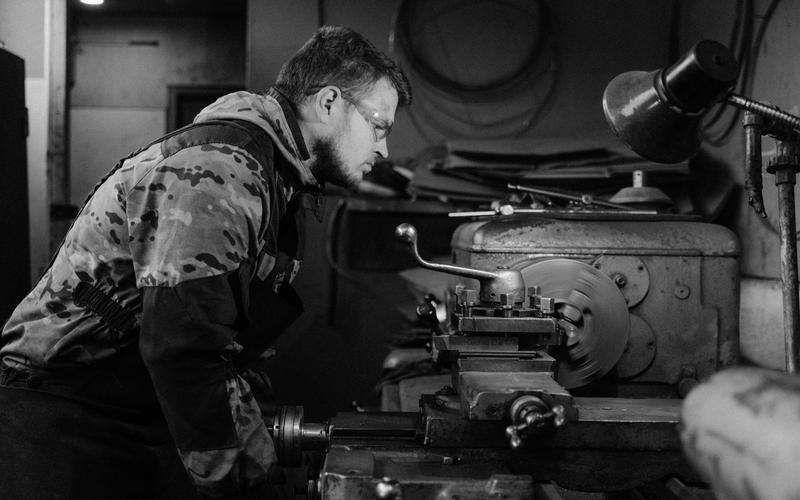 如何在不同檢測(cè)環(huán)境中保持表面瑕疵檢測(cè)精確度