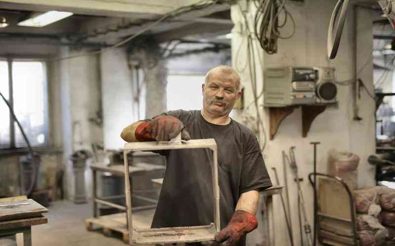 機(jī)器視覺系統(tǒng)如何處理復(fù)雜環(huán)境中的圖像信息