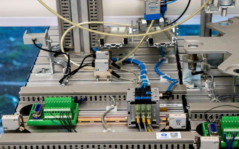 如何評估深度學習模型在瑕疵檢測中的性能